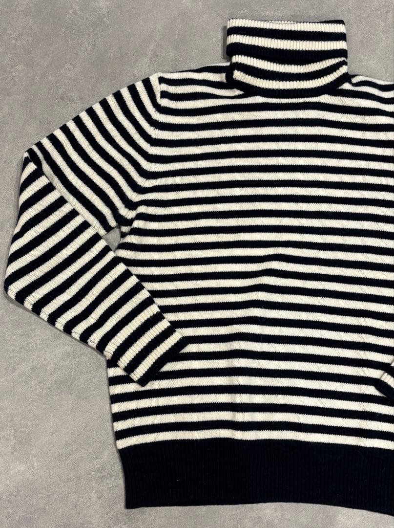 モンクレール　MONCLER ボーダータートルネックニット　ユニセックス