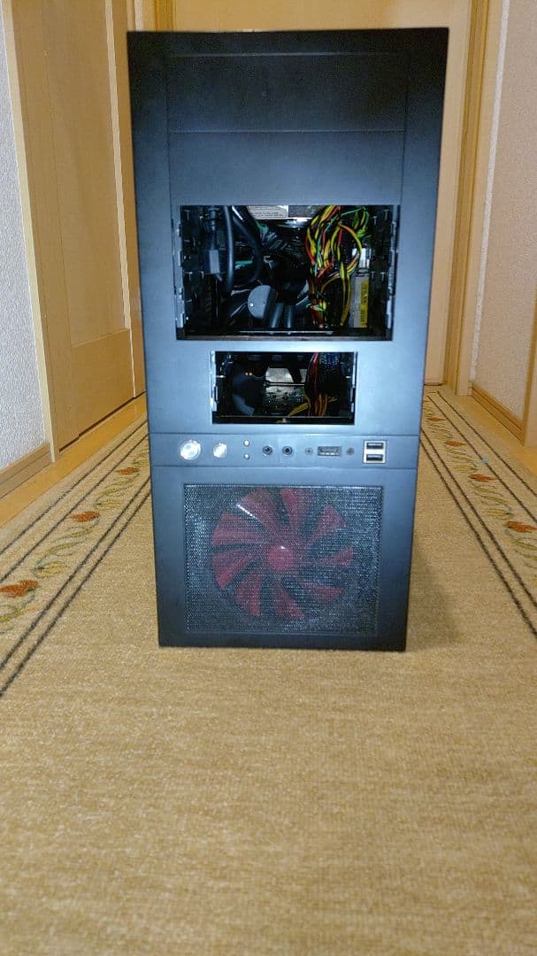 ミドルタワーPCケース MSIグラフィックカード付き ジャンク