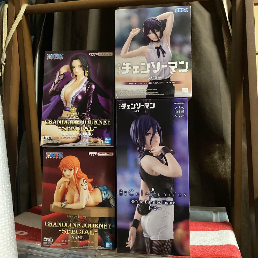 新品未開封　チェンソーマン　レゼ　ワンピース　ナミ　ハンコック　４点　フィギュア