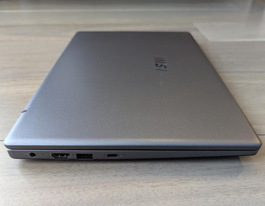 MSI 14インチ Core 7 32GB SSD 1TB バックライト付きキー