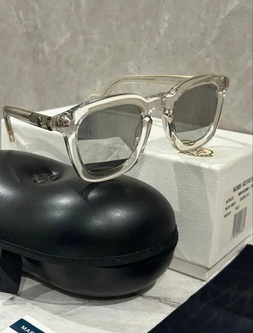 MONCLER クリアフレーム サングラス