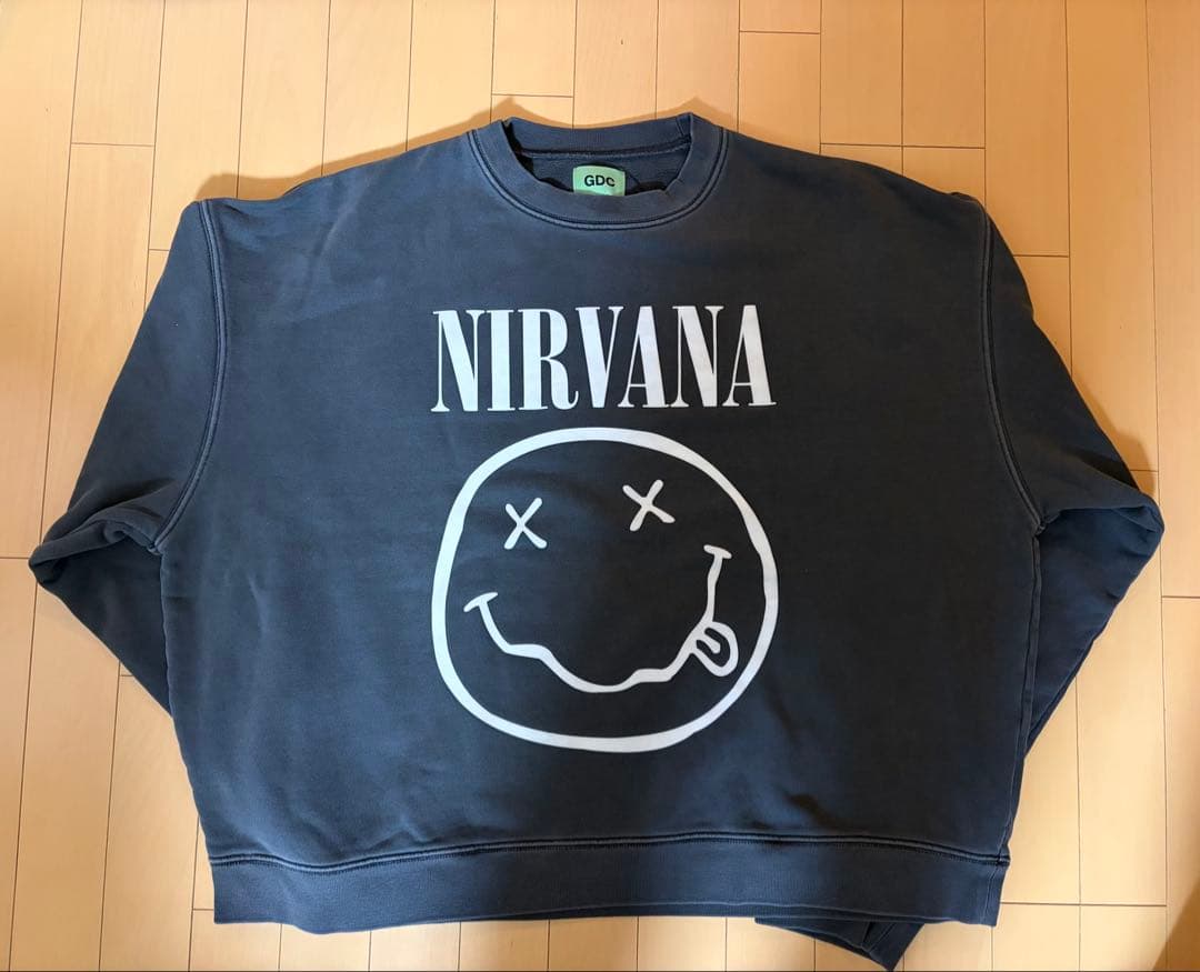 ゆ*ち様 【新品】GDC NIRVANA スウェット L ブラック