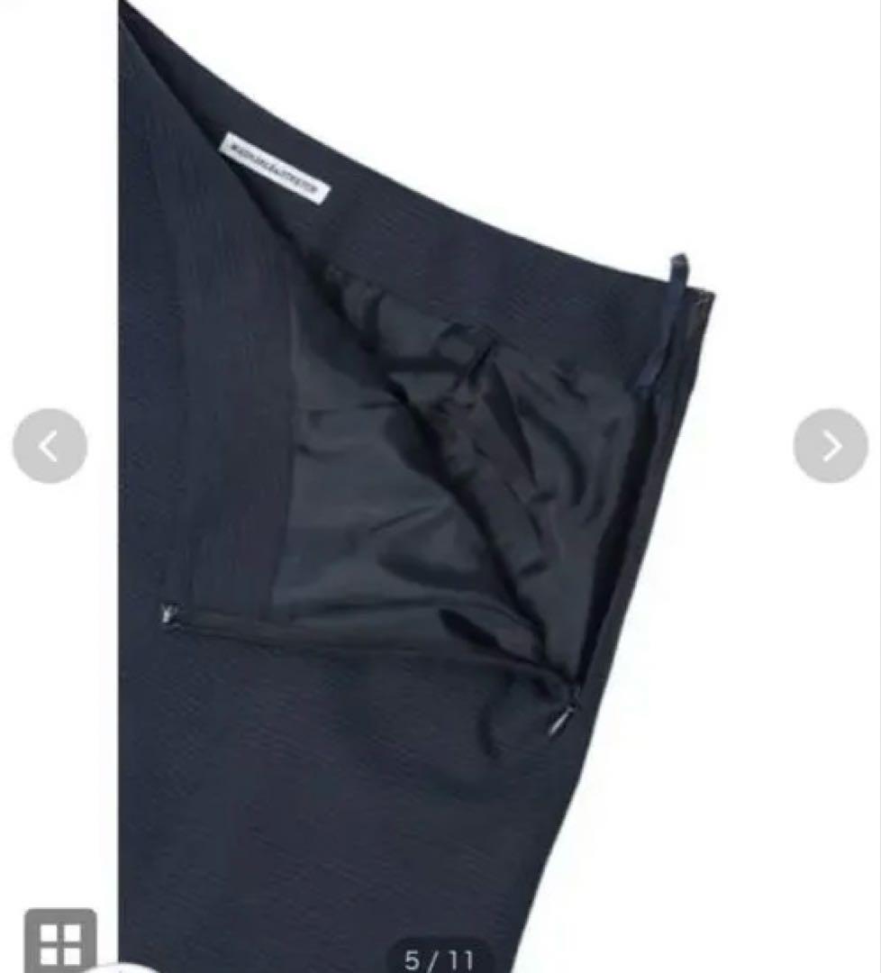 ダークネイビー スカートスーツ、ブラウス