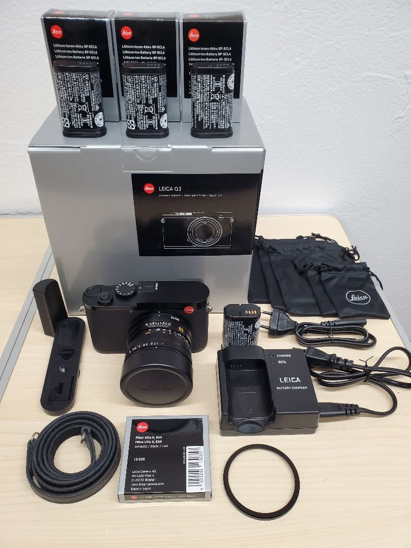 LEICA Q2 (新品予備バッテリー2本付き)セット【美品】くるみ様限定