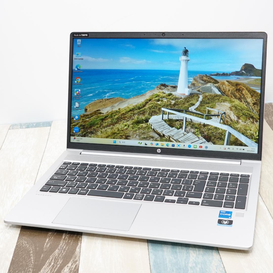 超高速ＳＳＤ２５６ＧＢ搭載✨極美品の東京生産✨１０コア１２スレの１２世代コアｉ５