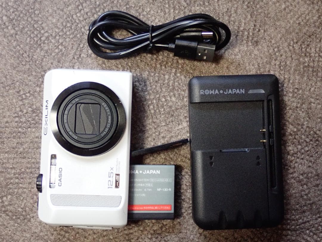 CASIO EXILIM デジタルカメラ EX-ZR200