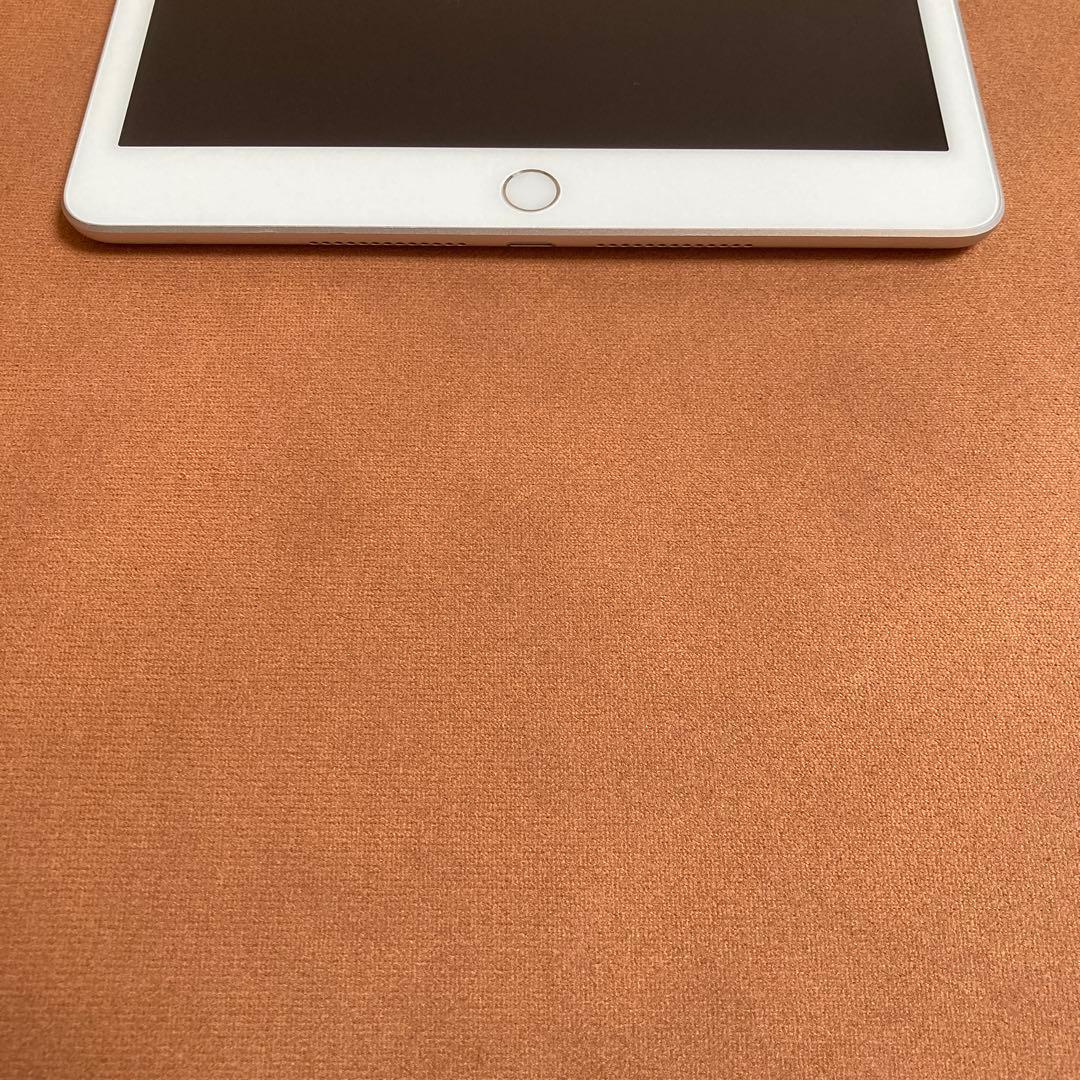 520【早い者勝ち】電池最良好☆iPad8 第8世代 32GB SIMフリー☆