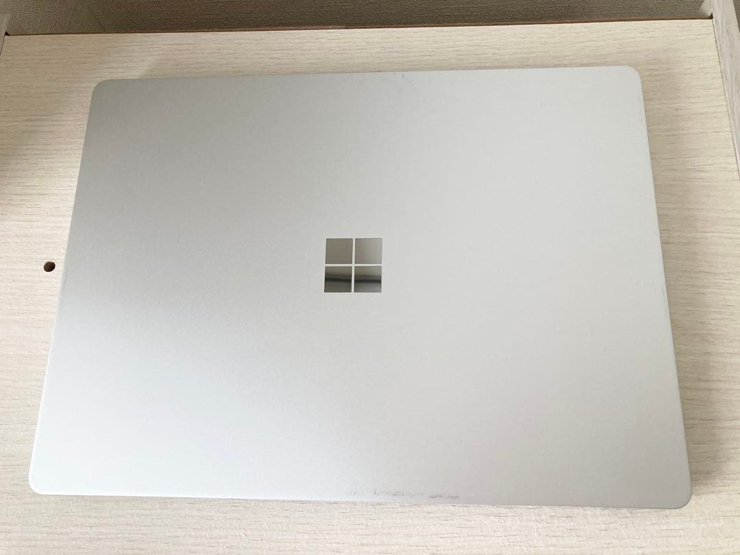 Surface Laptop Go 2 i5/8GB/256GB office付