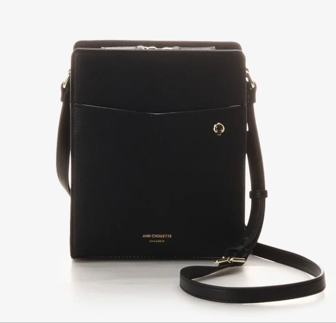 & chouette　クリアポケット付き縦型ショルダーバッグ　ブラック