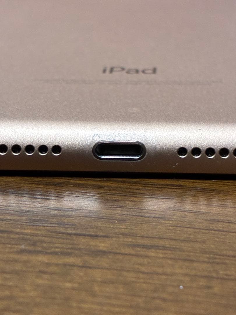 iPad 第6世代 32GB