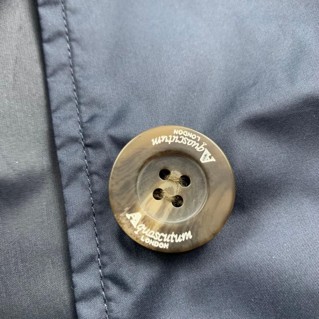 【極美品】アクアスキュータム　レインコート　比翼　ネイビー 収納袋付　チェック