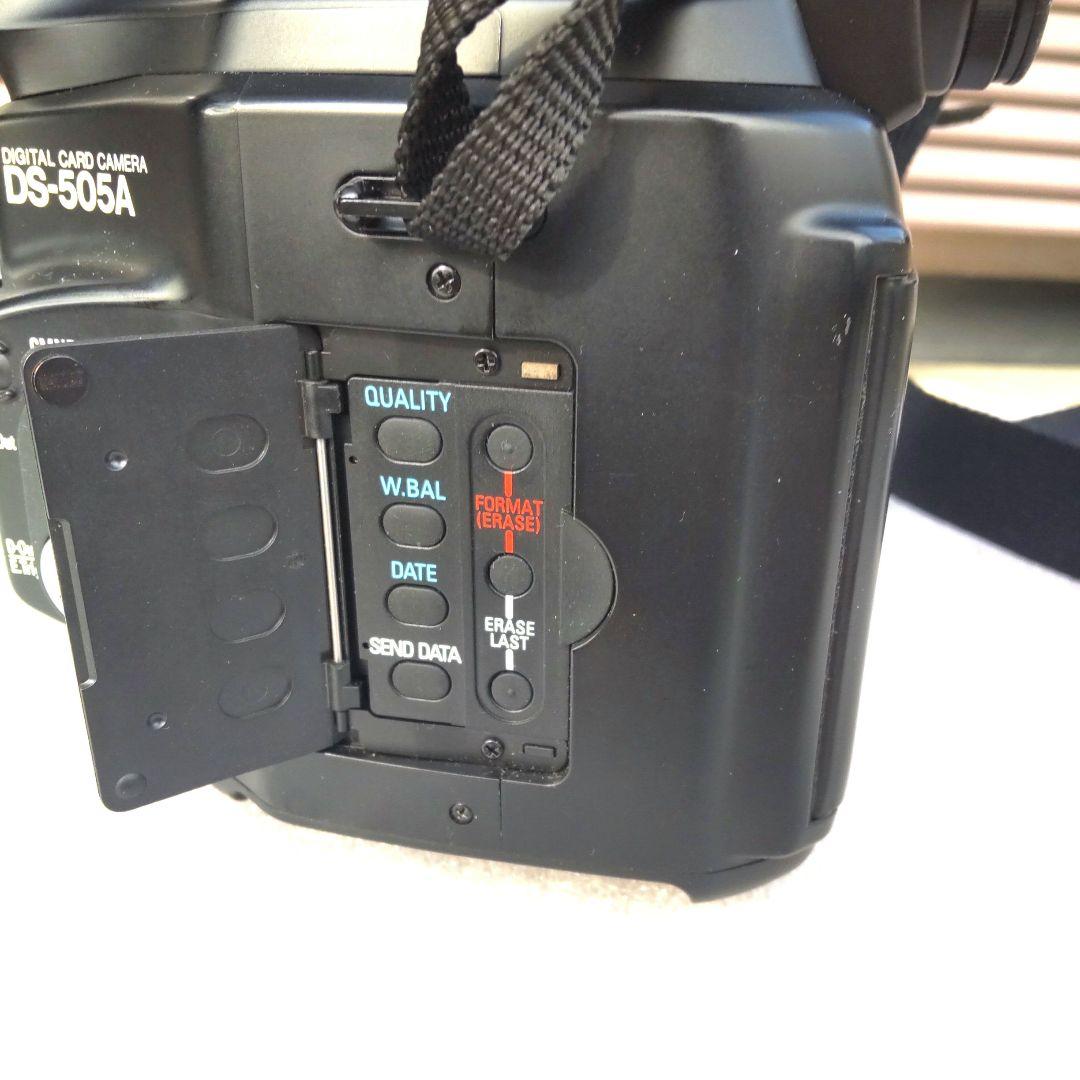 デジタルカメラ FUJIFIJM Fujix DS-505A