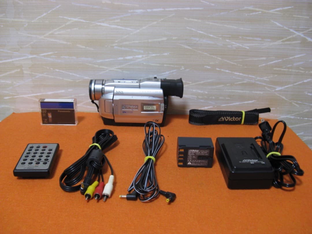 動作OK❗️☆VictorのMiniDV/デジタルビデオカメラ・GR-DVA11