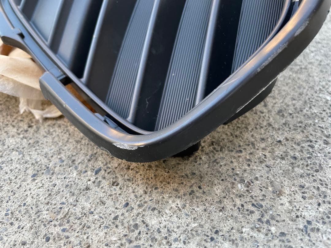 60 ハリアー フロントグリル　ロアグリル