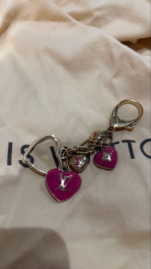 ルイ・ヴィトン Louis Vuitton キーホルダー チャーム　ハート