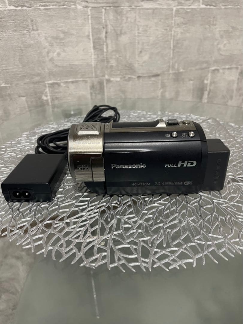 美品　Panasonic HC-V720M ビデオカメラ 本体　セット