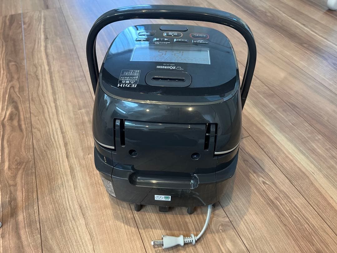 【訳あり美品】象印圧力IH炊飯器 極め炊き5.5合 NW-JY10-2022年製