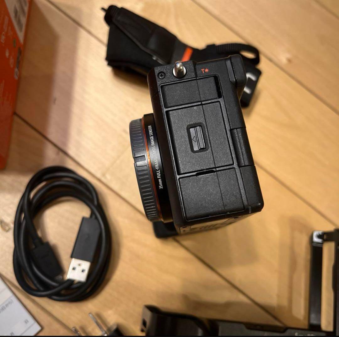 【美品】SONY α7C ILCE-7C / ミラーレス一眼