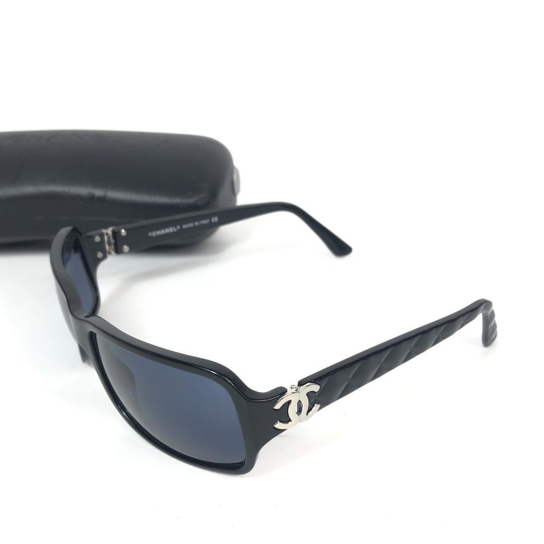 【美品】10F418 シャネル サングラス 5050 マトラッセ 黒 ココマーク
