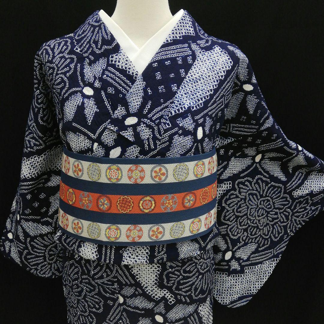 有松鳴海絞り浴衣　(牡丹に蝶紋様　未使用　藍色　細身)