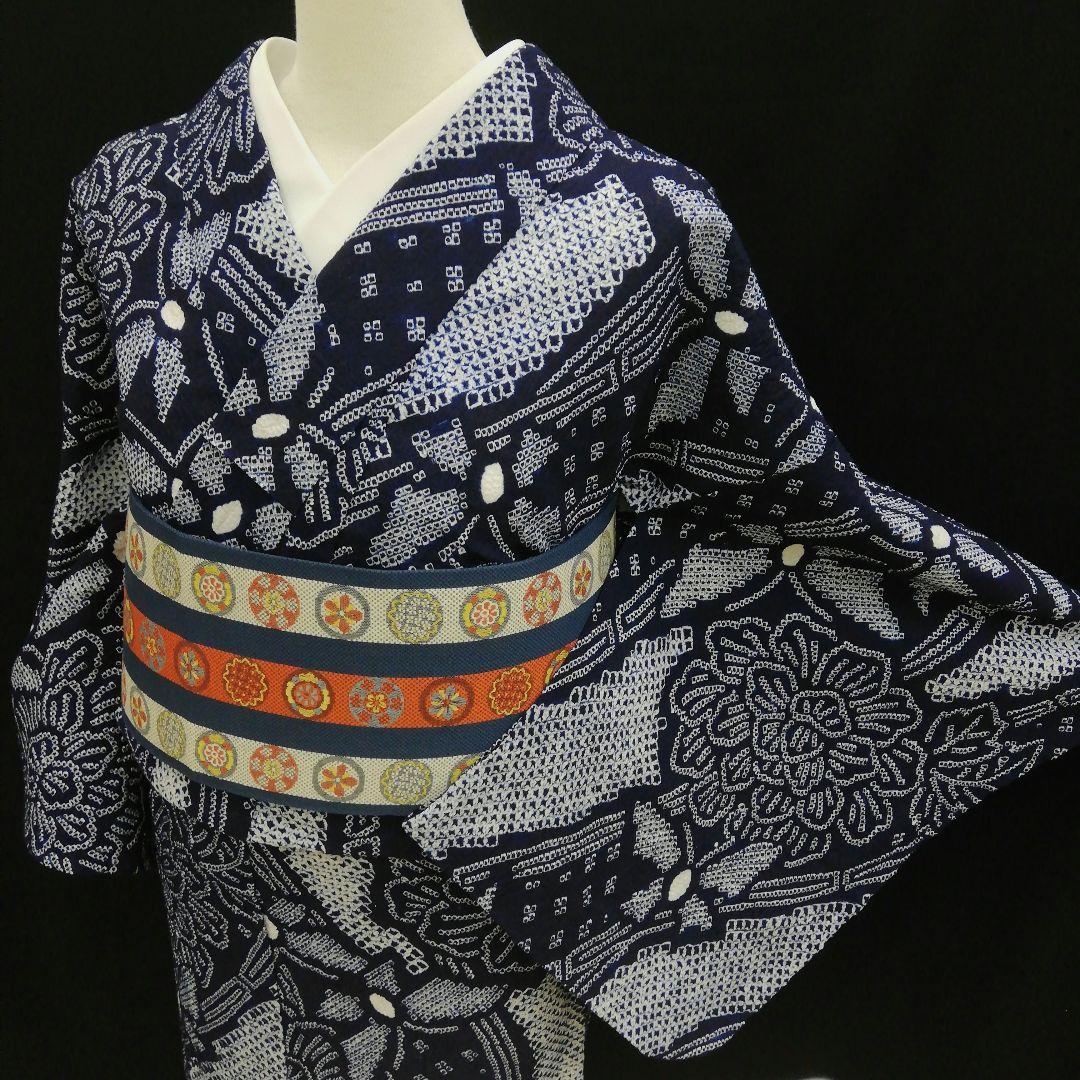 有松鳴海絞り浴衣　(牡丹に蝶紋様　未使用　藍色　細身)