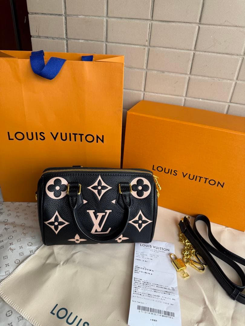 ショルダーバッグ ブラック/ピンク