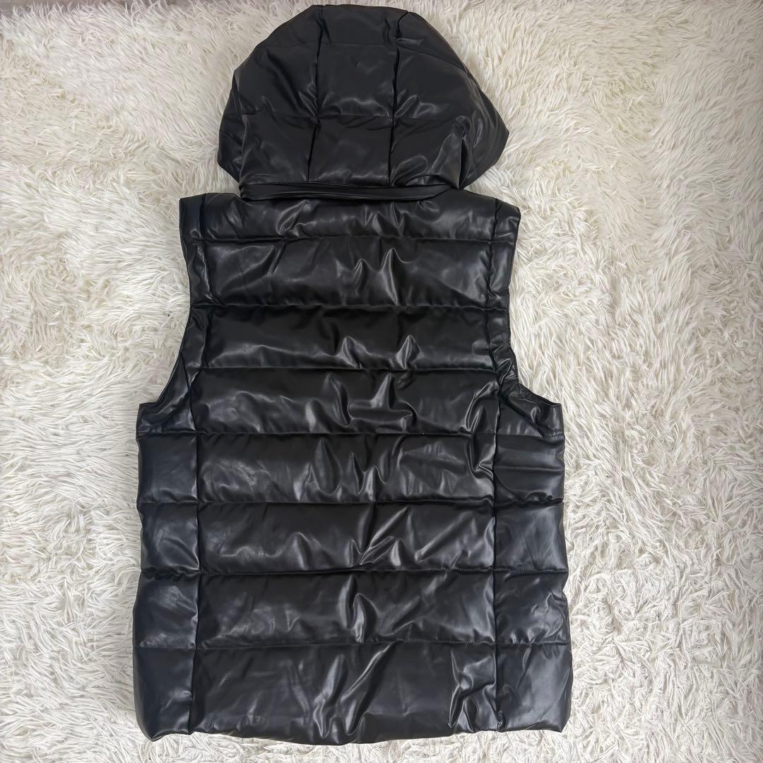 RTEG アダムスジャグラー ブラックキルティングダウンベスト（フード付き）