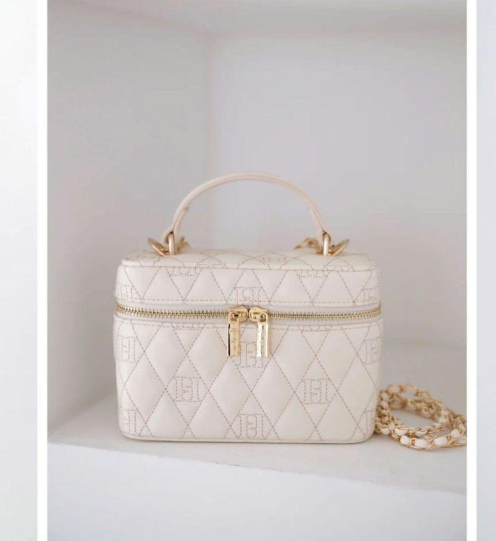 ★HANA★Monogram Quilted Vanity Bag