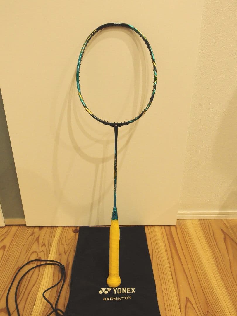 【中古品】YONEX　アストロクス88Sプロ　ASTRO88SPRO　4UG5