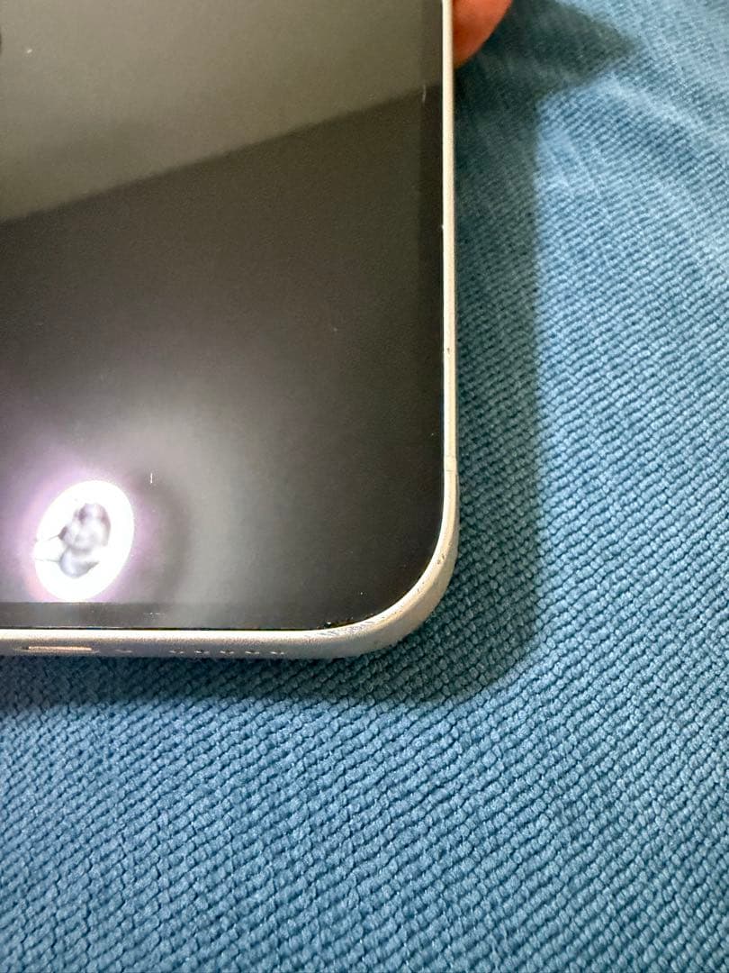 Apple iPhone 13 ホワイト 本体とケーブル