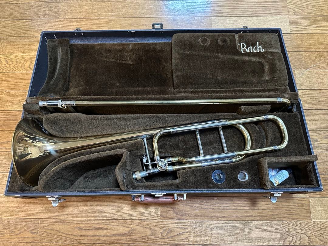Bach バック　42BO テナーバストロンボーン　赤ベル