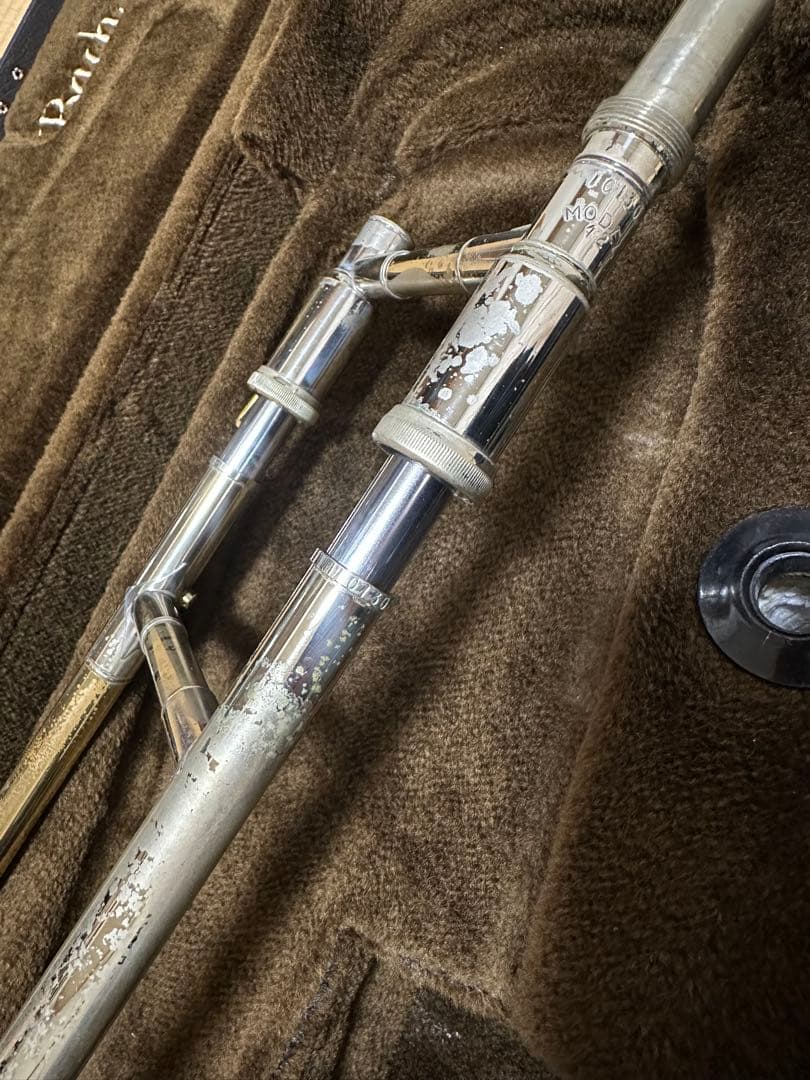 Bach バック　42BO テナーバストロンボーン　赤ベル