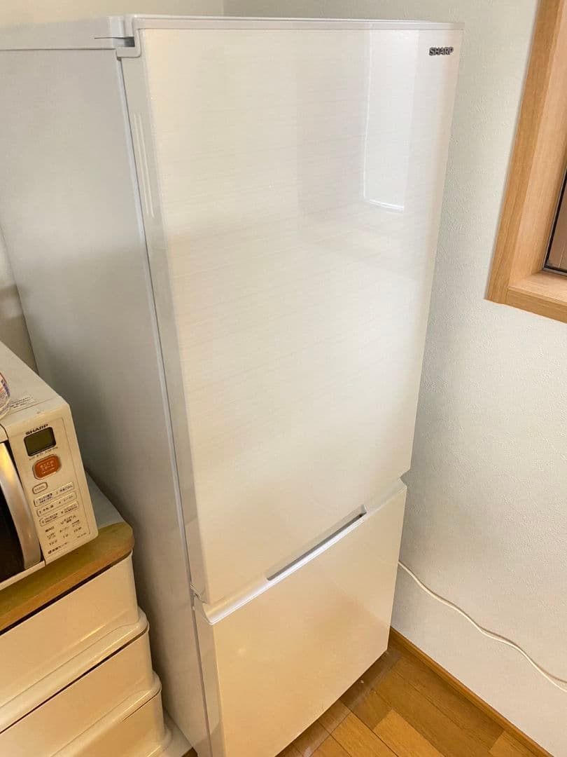 【早い者勝ちッ！】SHARP 冷蔵庫 SJ-D18H-W 179L 2022年製