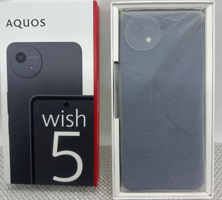 新品 未使用 SHARP AQUOS wish5 SH-52F ブラック スミ