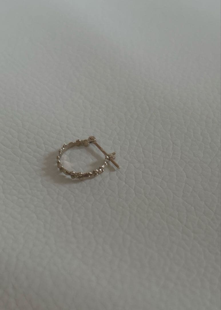 タイムセール☆アガット　agete フープピアス　ゴールド　K10