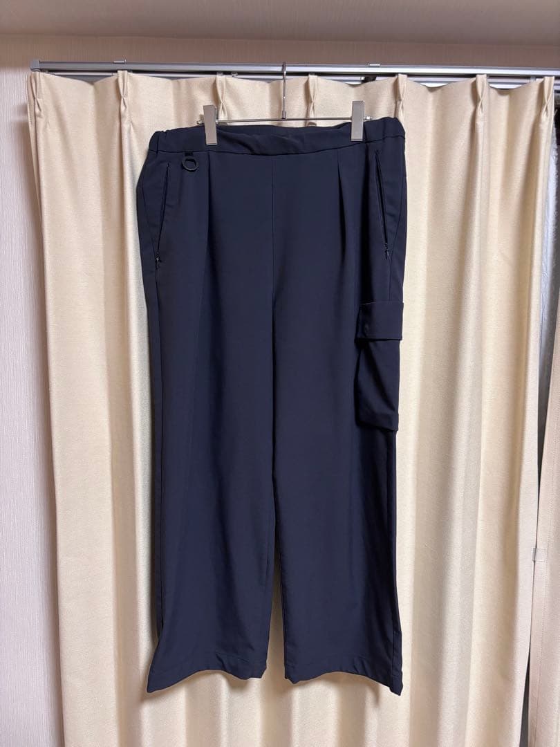 デザインオルテラインio tech wide cargo pant ネイビー