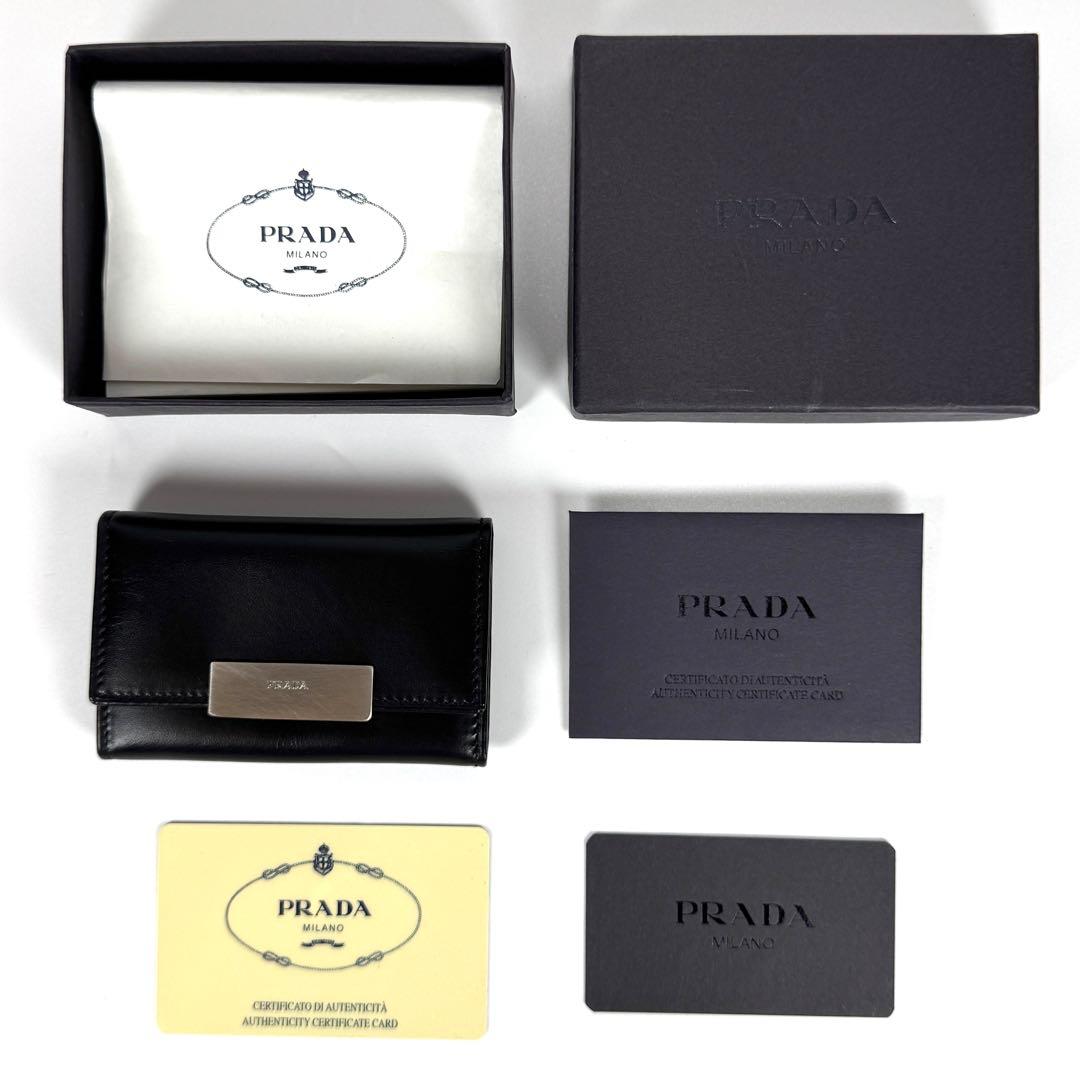 未使用保管品✨ PRADA ブラックレザー キーケース 箱付き
