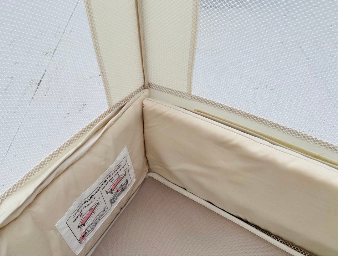 アップリカ ベビーベッド／ココネル エアープラス/シュークリーム