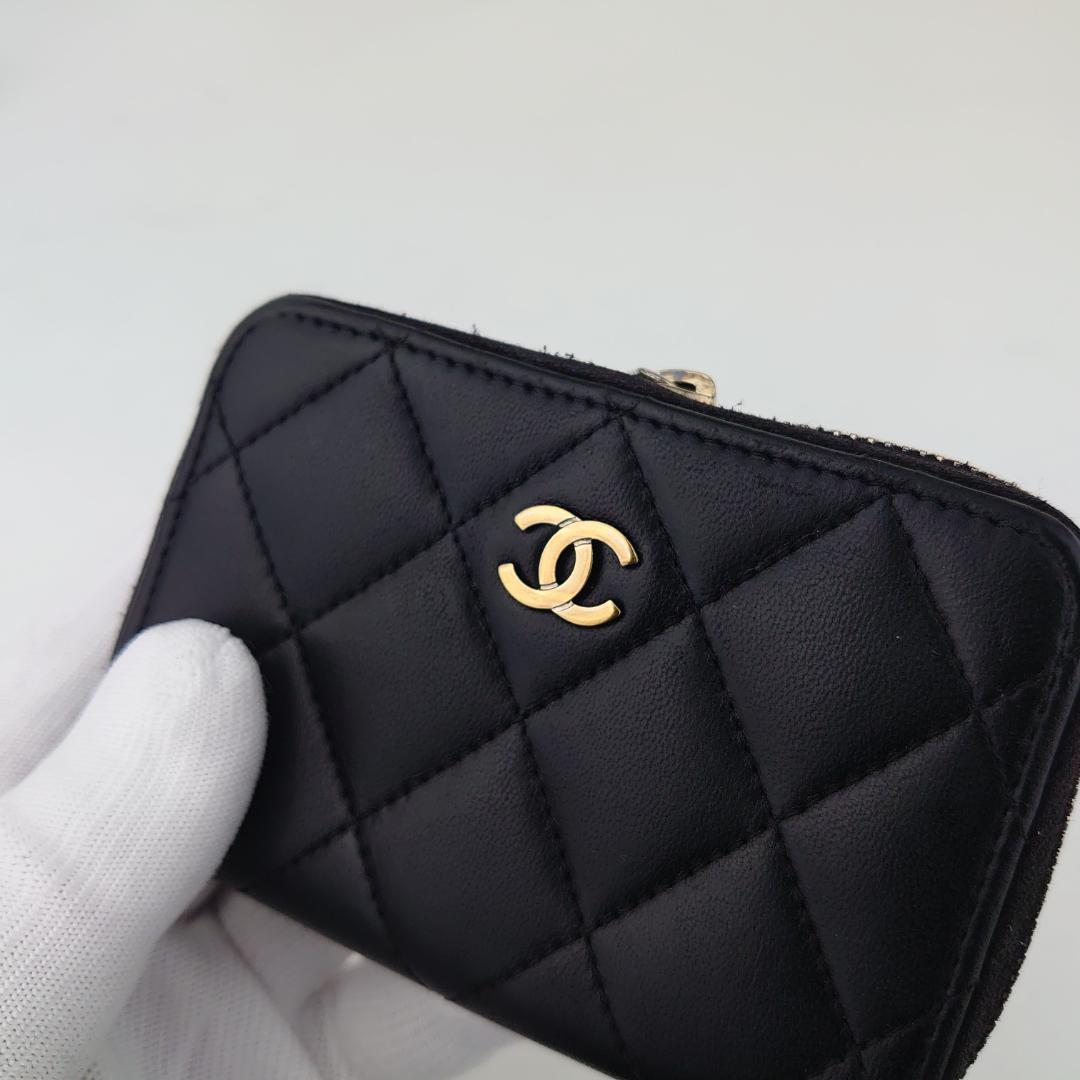 【美品】シャネル　マトラッセ　カードケース　小銭入れ　ミニ　財布　1179