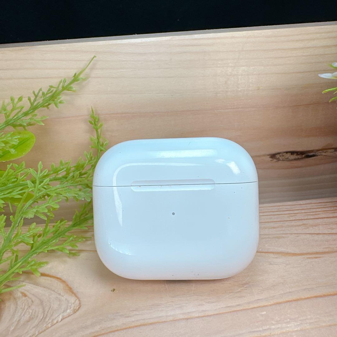AirPods 第3世代 Apple ワイヤレスイヤホン アップル