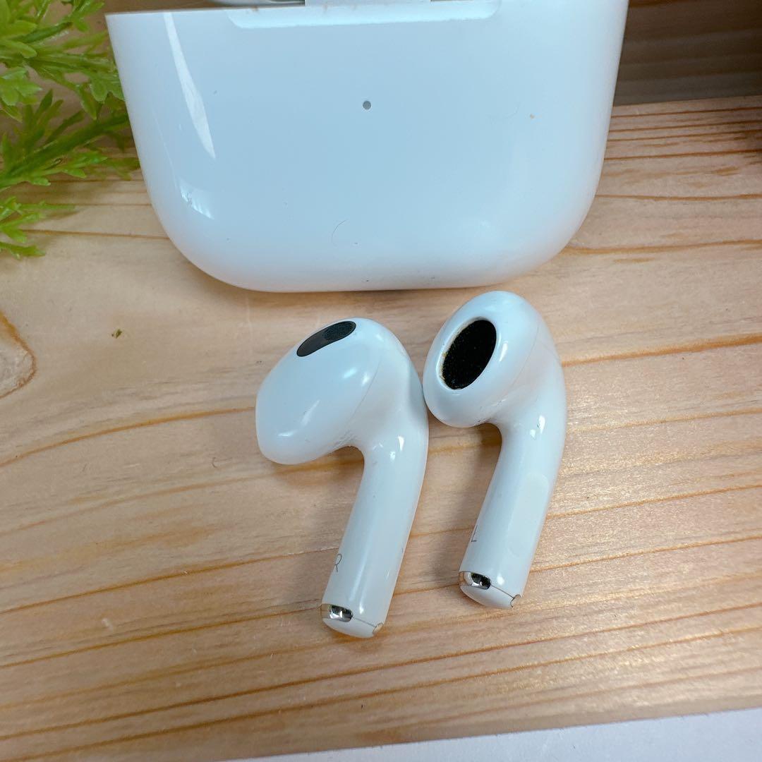 AirPods 第3世代 Apple ワイヤレスイヤホン アップル