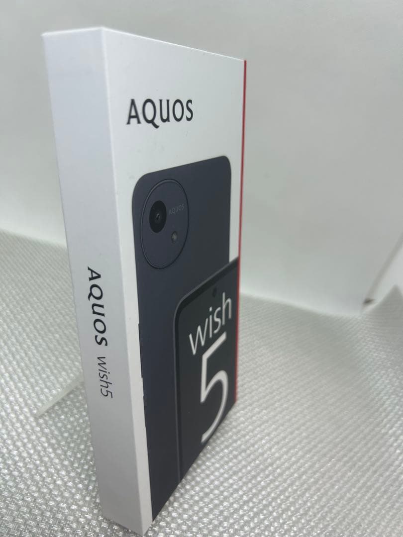 AQUOS wish 5 黒（スミ）
