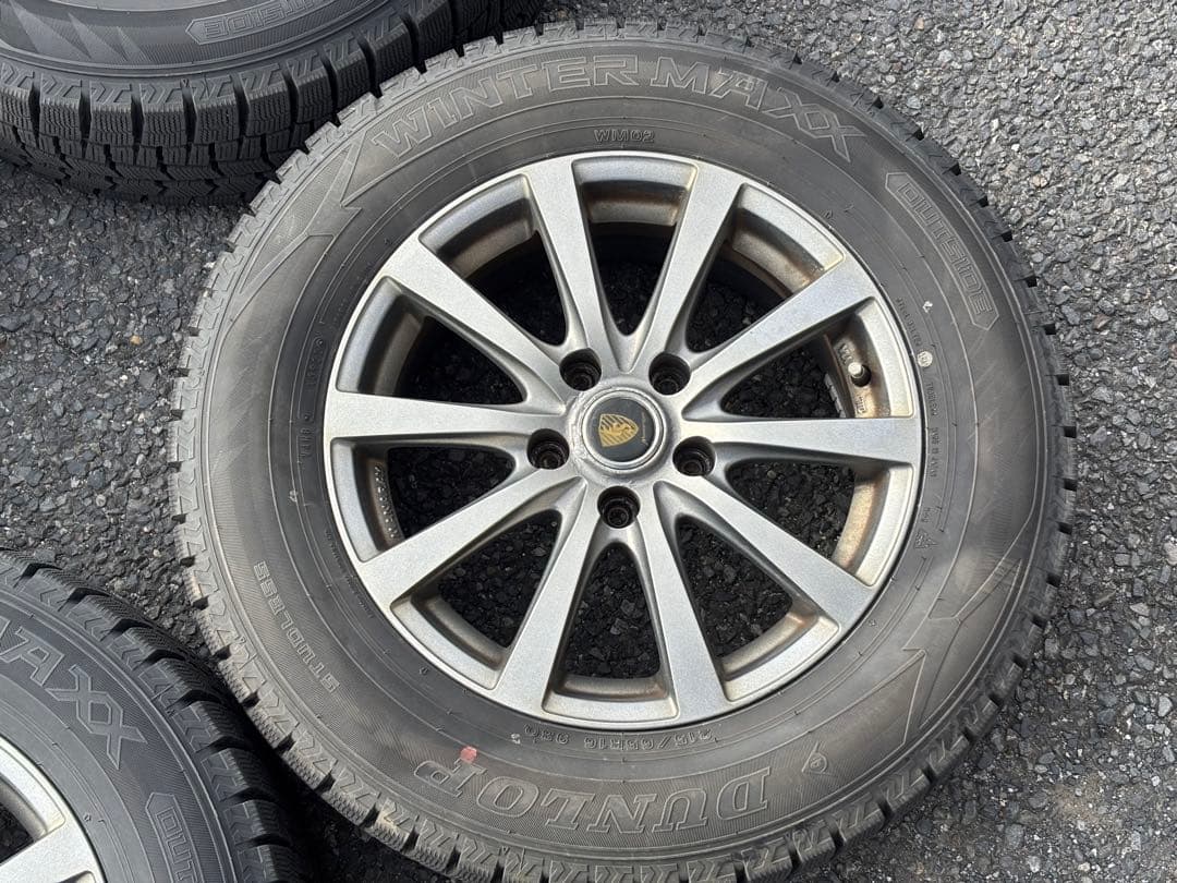 DUNLOP WINTER MAXX 215/65R16 22年製　スタッドレス