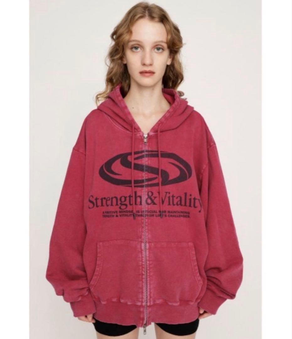 トップス SLY PRINT OVER HOODIE