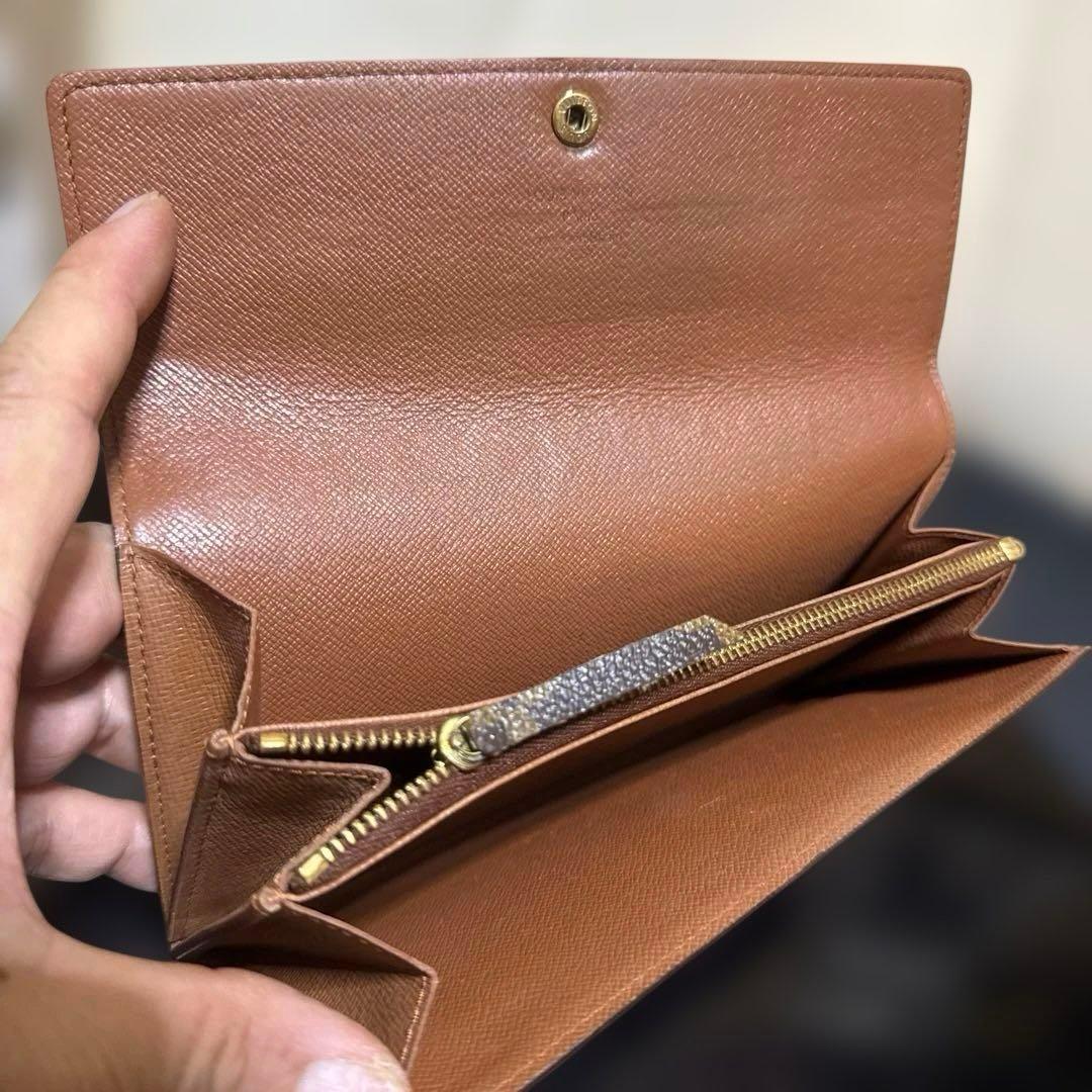 ⑥☆外観美品/優良品☆カード2枚タイプ♪サラ長財布