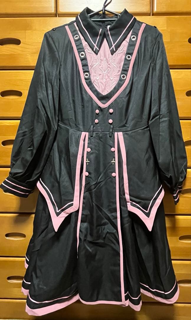 軍服ロリータ　軍ロリ　桜　ピンク　黒　Belchic ケープ　ワンピース