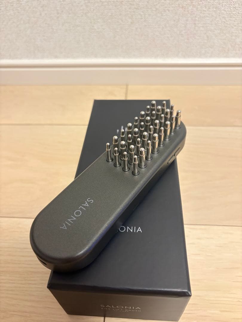 SALONIA サロニア EMS リフトブラシ 美顔器 頭皮ブラシリフトアップ