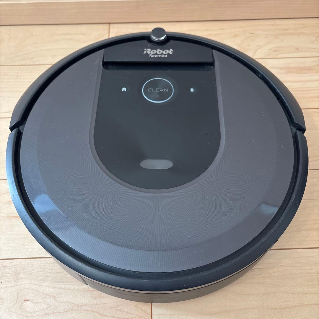 iRobot ルンバi7+（Roomba i7+）本体　クリーンベース　初期化済