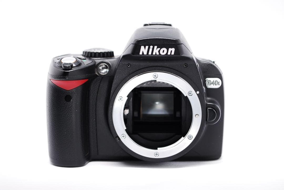 色鮮やか✨名機CCDセンサー✨Nikon D40✨一眼レフデビューに✨