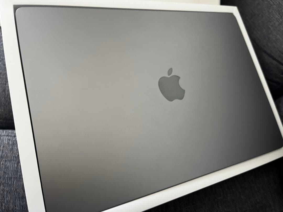 MacBook Air 15インチ　8GB 512GB 初期化済み